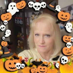 Meet your Posher, Madolyn